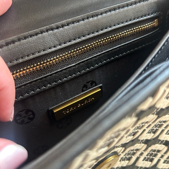 Tory Burch Black and White Leather Geometric Shoulder Bag - Picture 11 of 11